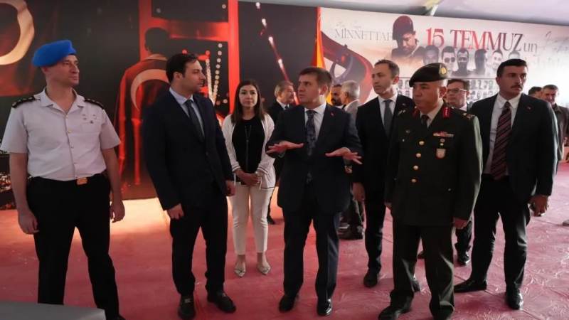 Kavga ettiği amcasını sokak ortasında tabancayla vurdu