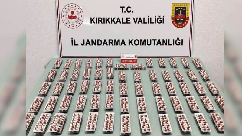 Kavga ettiği amcasını sokak ortasında tabancayla vurdu